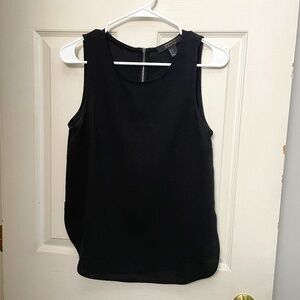 ✨4 for $15✨ Forever 21 Contemporary Black Dolphin Hem Sleeveless Blouse Top